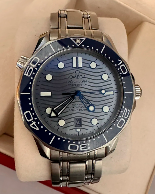 2021 Omega Seamaster Diver 300M 42MM Grey Dial Steel Bracelet (210.30.42.20.06.001)