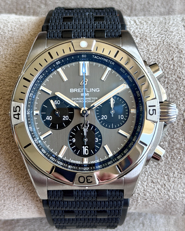 Breitling Chronomat (EB0134)
