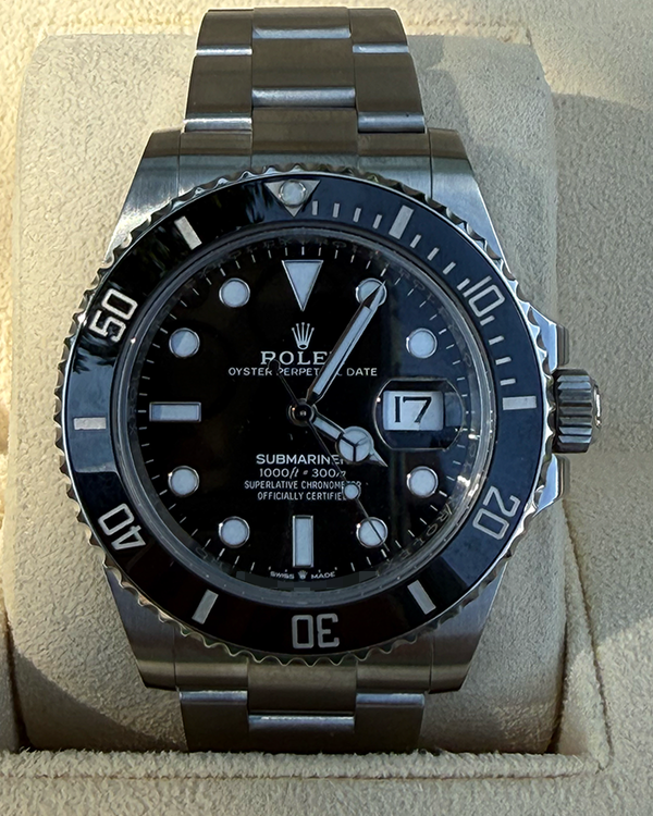 Rolex Submariner (126610LN)