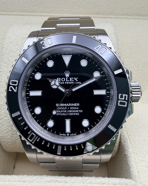 Rolex Submariner (124060)