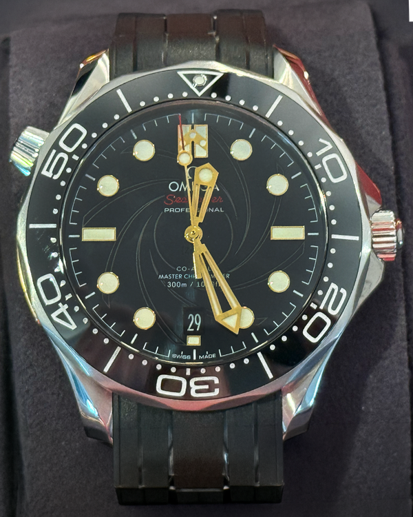 2024 Omega Seamaster Diver 300M “James Bond” L.E. 42MM Black Dial Rubber Strap (210.22.42.20.01.004)
