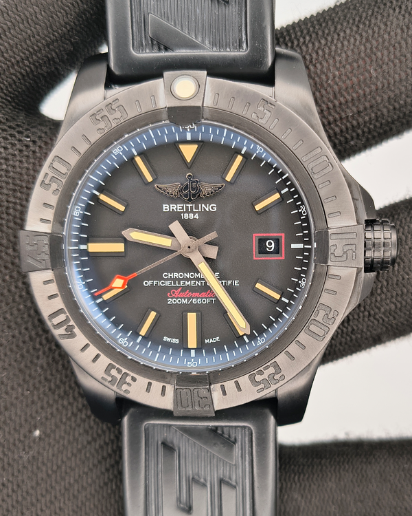 Breitling Avenger (V17311)