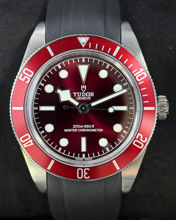No Reserve - 2025 Tudor Black Bay 58 39MM Red Dial Rubber Strap (7939A1A0RU)