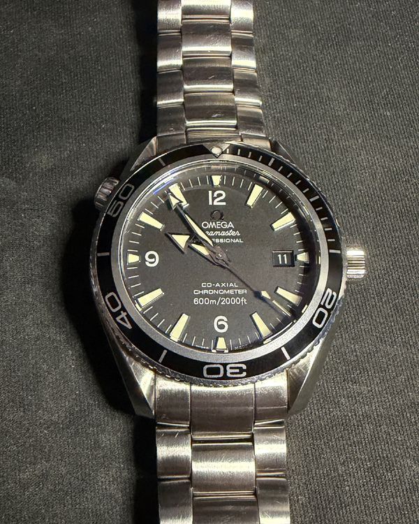 2009 Omega Seamaster Planet Ocean Black Dial Steel Bracelet (2201.50.00)