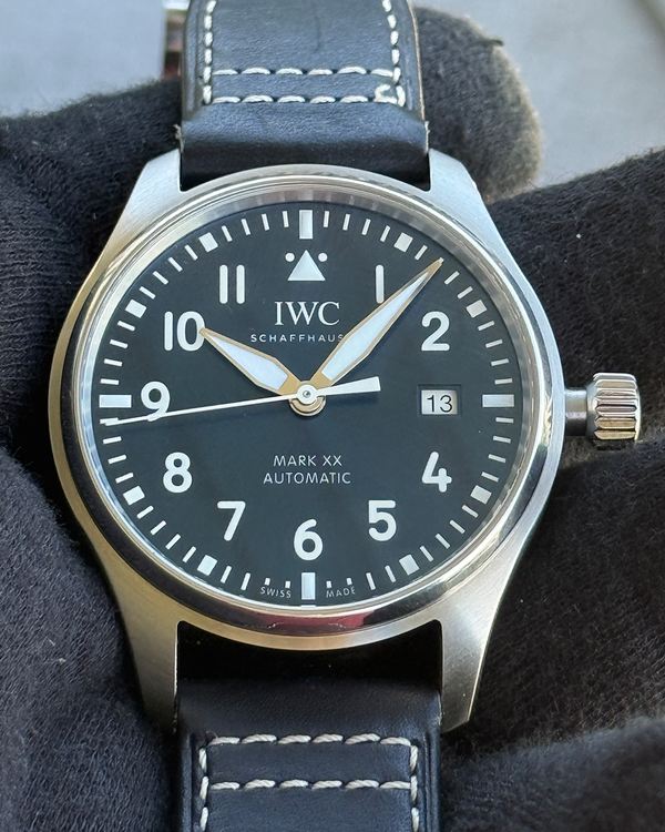 2025 IWC Schaffhausen Pilot Mark XX 40MM Blue Dial Leather Strap (IW328203)