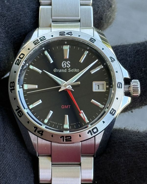 2024 Grand Seiko Sport Collection GMT 39MM Quartz Blue Dial Steel Bracelet (SBGN005)