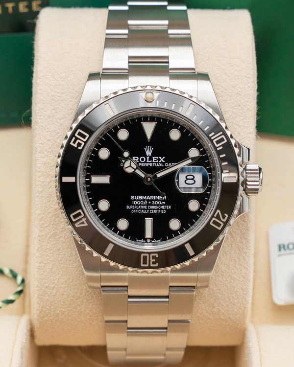 Rolex Submariner (126610LN)