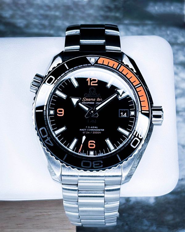 No Reserve - Omega Seamaster Planet Ocean (215.30.44.21.01.002)