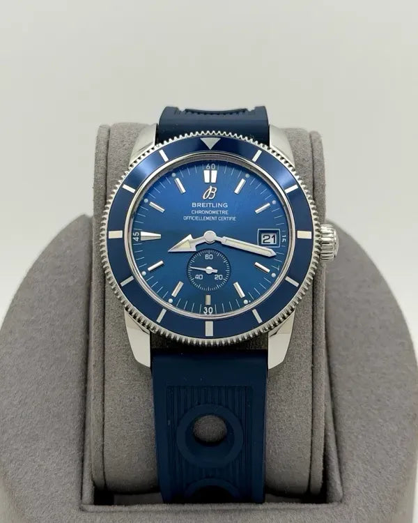 Breitling Superocean (A37320)