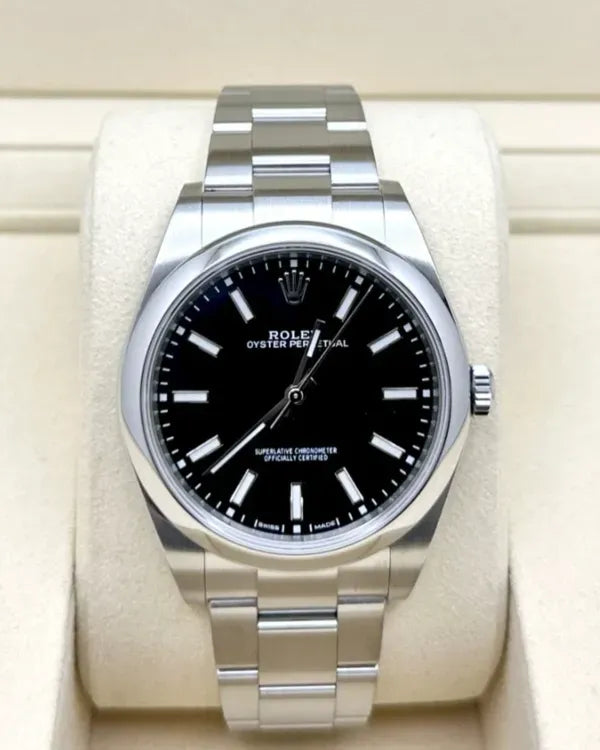 Rolex Oyster Perpetual (114300)