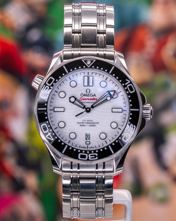 No Reserve - 2026 Omega Seamaster Diver 300M 42MM White Dial Steel Bracelet (210.30.42.20.04.001)