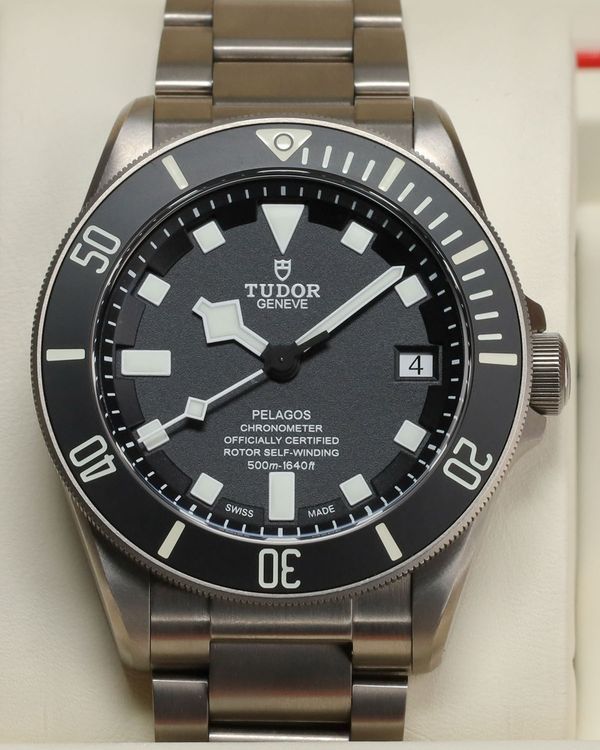 No Reserve - 2016 Tudor Pelagos 42MM Black Dial Titanium Bracelet (M25600TN)