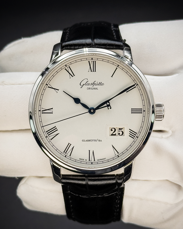 No Reserve - 2024 Glashütte Original Senator Panorama Date 40MM White Dial Leather Strap (100-03-32-42-04)