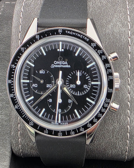 Omega Speedmaster Professional Moonwatch "The First Omega In The Space" 39.7MM Black Dial Aftermarket Rubber Strap (311.32.40.30.01.001)