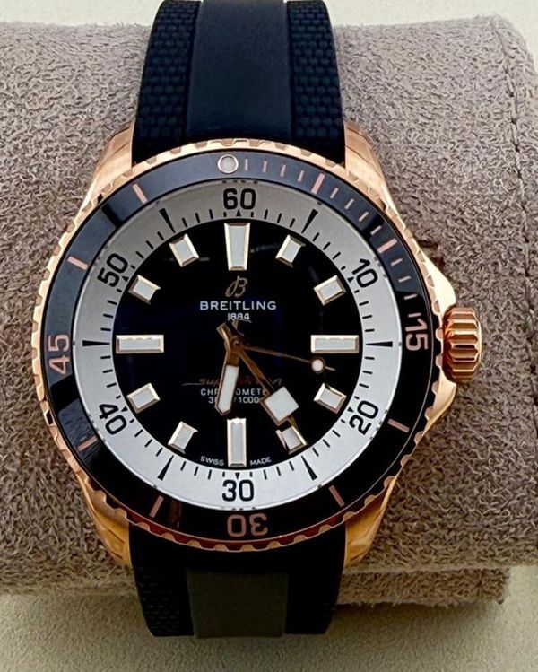 2026 Breitling Superocean 42MM Black Dial Rubber Strap (R17375)