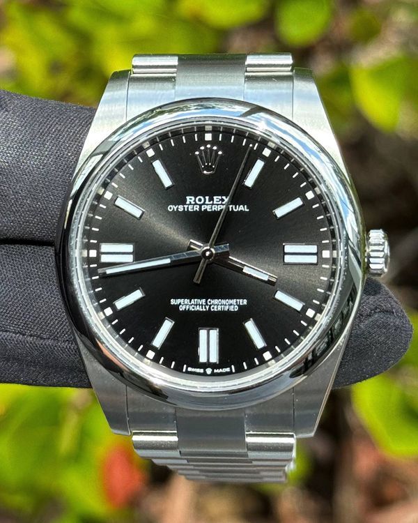 Rolex Oyster Perpetual (124300)