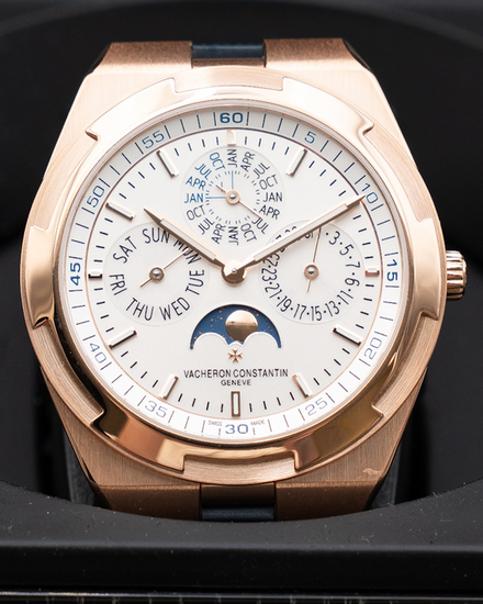 2018 Vacheron Constantin Overseas Ultra-Thin Perpetual Calendar 41.5MM Silver Dial Rubber Strap (4300V/000R-B064)