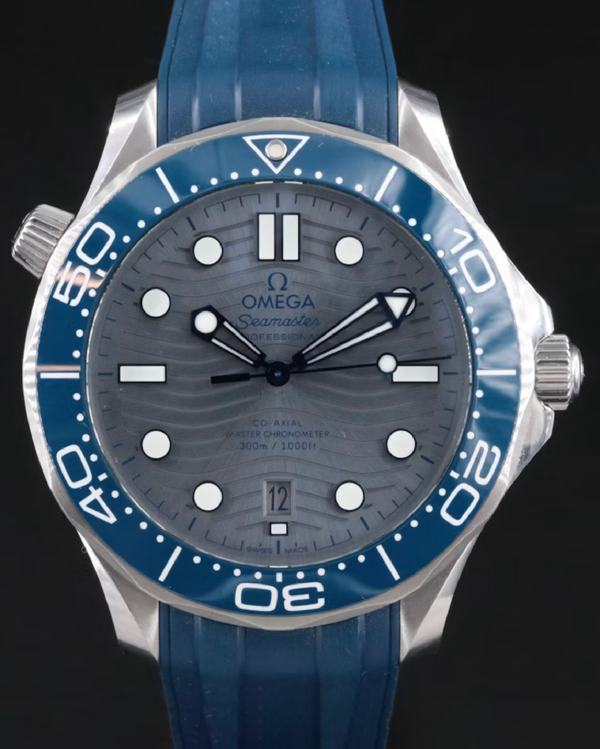 No Reserve - 2023 Omega Seamaster Diver 300M 42MM Grey Dial Rubber Strap (210.32.42.20.06.001)