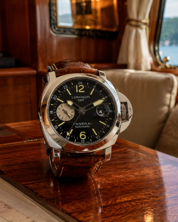 2005 Panerai Luminor GMT 44MM Black Dial Leather Strap (PAM00088)