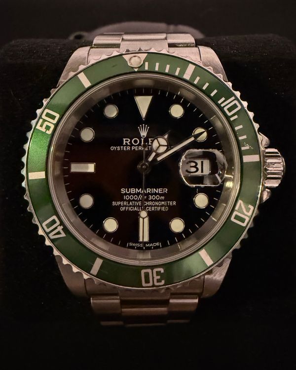 Rolex Submariner Date "Kermit" 40MM Black Dial Oyster Bracelet (16610LV)