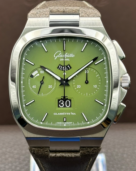 2026 Glashütte Original Seventies Panorama Date Chronograph 40MM Green Dial Leather Strap (1-37-02-09-02-62)