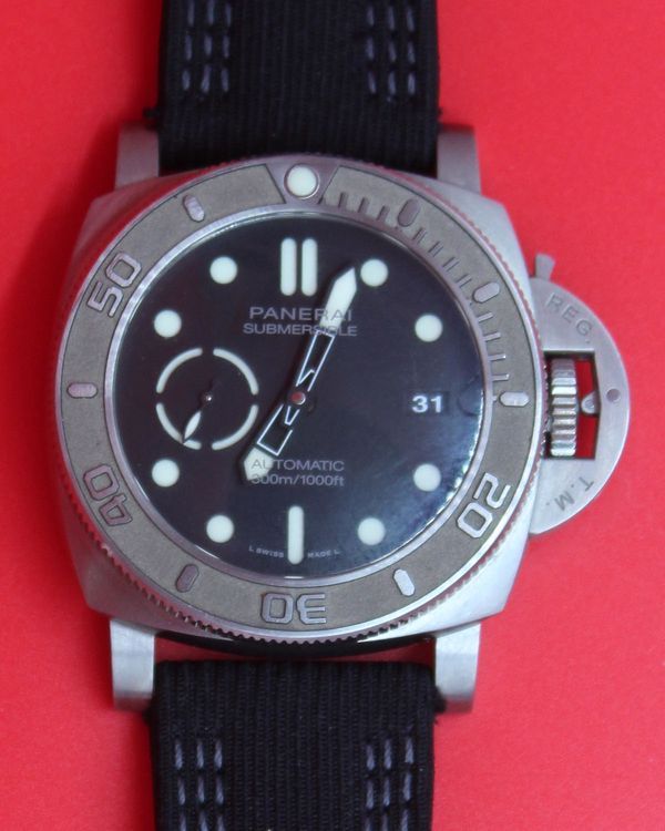 Panerai Submersible (PAM00984)
