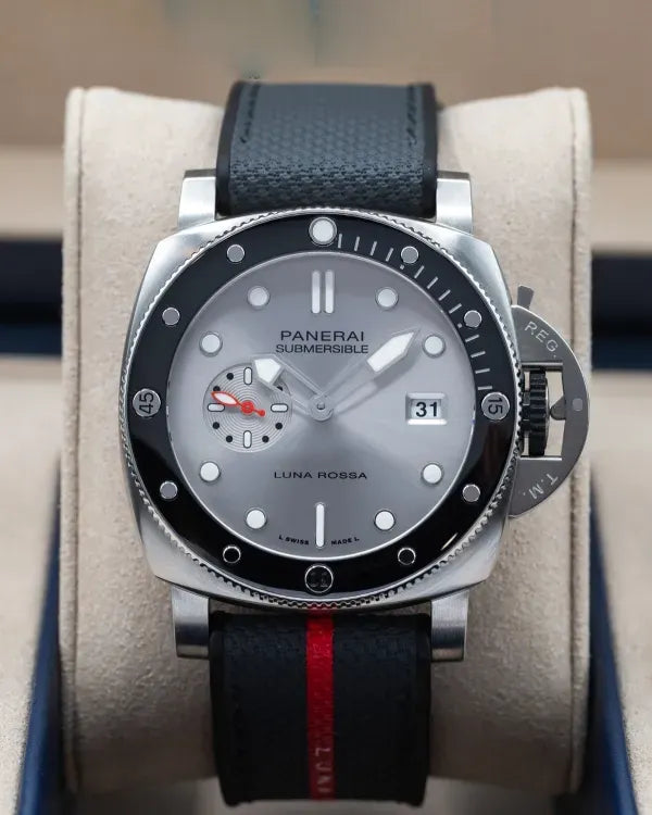 Panerai Submersible (PAM01681)