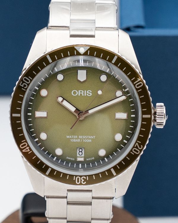 Oris Divers (01 733 7707 4057-07)