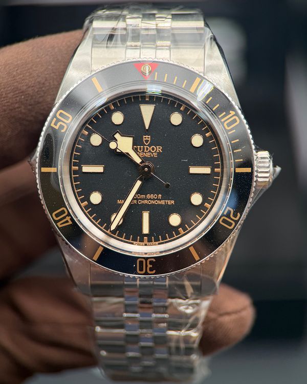 Tudor Black Bay (7939A1A0NU)