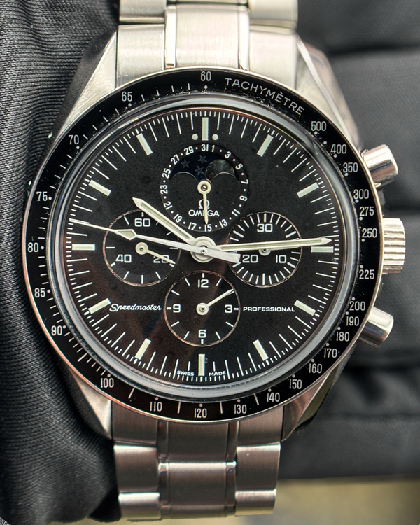 Omega Speedmaster Professional Moonwatch 42MM Black Dial Steel Bracelet (3576.50.00)
