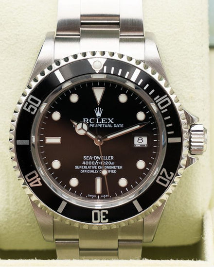Rolex Sea-Dweller 4000 40MM Black Dial Oyster Bracelet (16600)