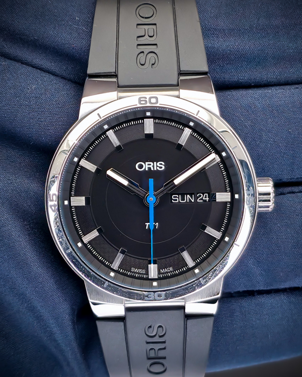 No Reserve - Oris TT1 Day-Date 42MM Black Dial Rubber Strap (01 735 7752 4154-07 4 24 06FC)