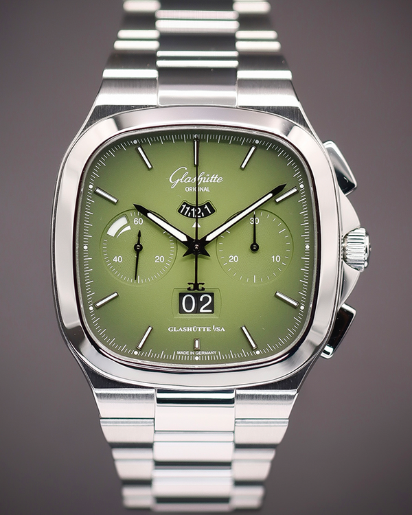 2025 Glashütte Original Seventies Panorama Date 40MM Green Dial Steel Bracelet (1-37-02-09-02-70)