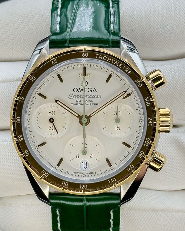 No Reserve - 2023 Omega Speedmaster 38MM White Dial Leather Strap (324.23.38.50.02.001)