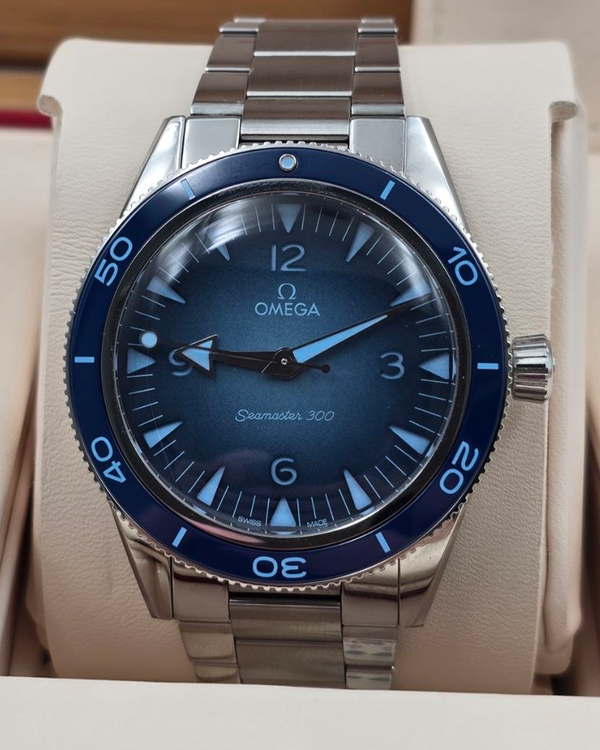 2024 Omega Seamaster Diver 300 "Summer Blue" 41MM Blue Dial Steel Bracelet (234.30.41.21.03.002)