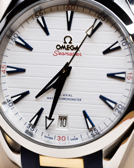 2025 Omega Seamaster Aqua Terra 150M 41MM Silver Dial Rubber Strap (220.12.41.21.02.004)