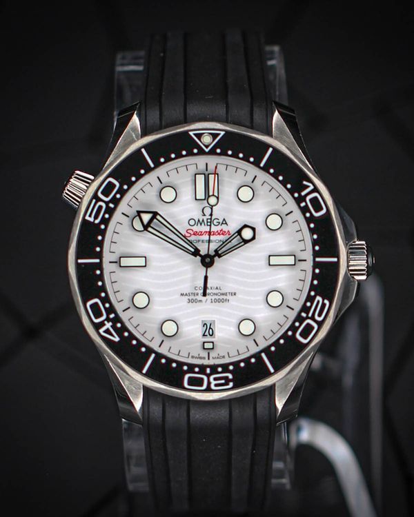 No Reserve - Omega Seamaster 300 (210.32.42.20.04.001)