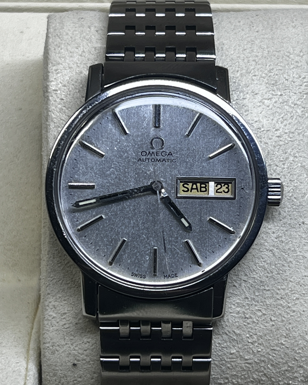 1972 Omega Seamaster Day Date 35MM Silver Dial Steel Bracelet (166.0209)