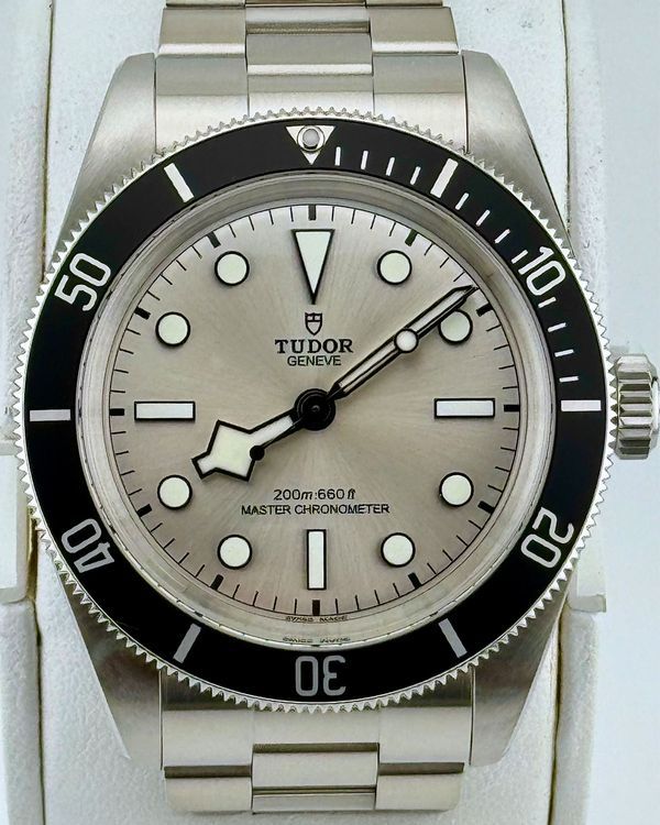 No Reserve - Tudor Black Bay Sixty Eight 43MM Silver Dial Steel Bracelet (7943A1A0NU)