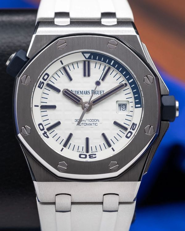 2018 Audemars Piguet Royal Oak Offshore Diver "The Admiral" 42MM White Dial Rubber Strap (15710ST.OO.A010CA.01)