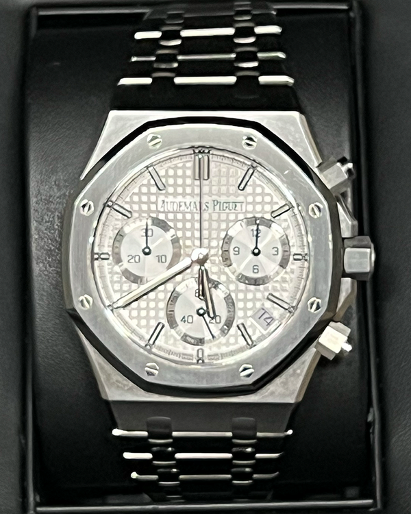 2022 Audemars Piguet Royal Oak Chronograph 41MM Silver Dial Steel Bracelet (26240ST.OO.1320ST.07)