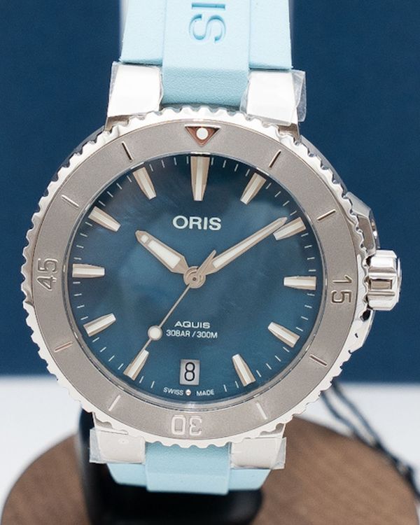 Oris Aquis Date 36.5MM Blue Dial Rubber Strap (01 733 7770 4155-07)
