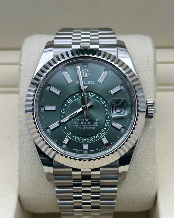 2026 Rolex Sky-Dweller 40MM Green Dial Jubilee Bracelet (336934)
