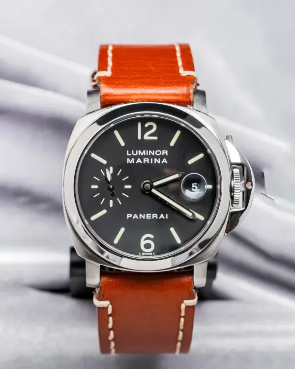 Panerai Luminor 40MM Black Dial Leather Strap (PAM00048)