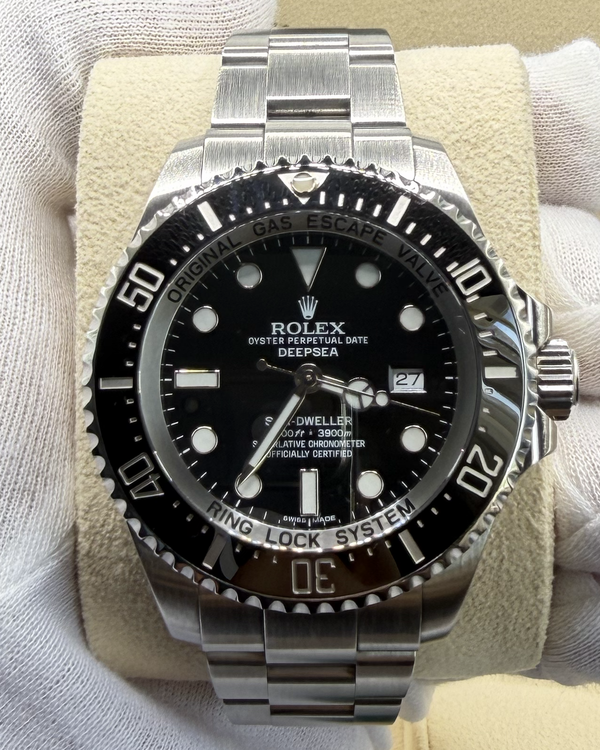 2015 Rolex Sea-Dweller Deepsea 44MM Black Dial Oyster Bracelet (116660)