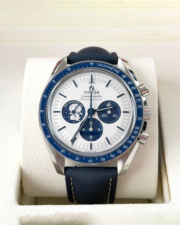 2024 Omega Speedmaster Anniversary Series “Silver Snoopy Award” 42MM Silver Dial Textile Strap (310.32.42.50.02.001)