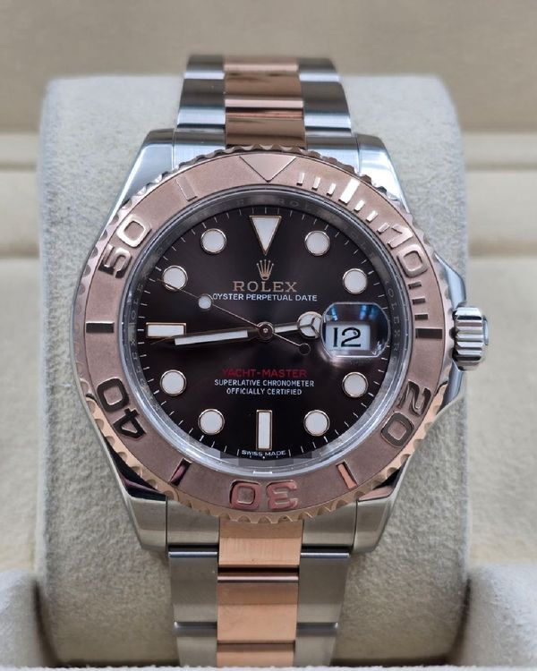 Rolex Yacht-Master 40MM Black Dial Two-Tone Oyster Bracelet (116621)