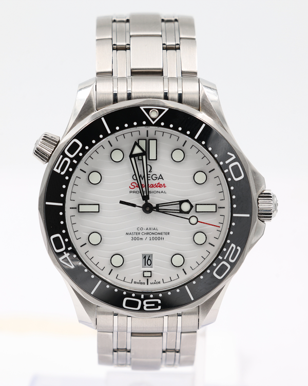 No Reserve - 2021 Omega Seamaster Diver 300M 42MM White Dial Steel Bracelet (210.30.42.20.04.001)