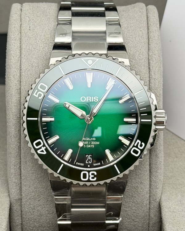 2026 Oris Aquis Date 41.5MM Green Dial Steel Bracelet (01 400 7769 4157)