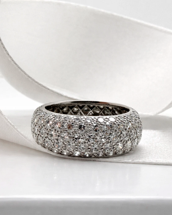working Tiffany & Co. Etoile